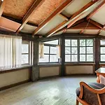 The City Cabin - Unique And Historic